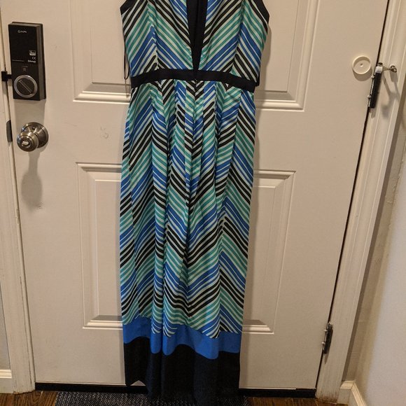 Classy maxi dress - Picture 2 of 4